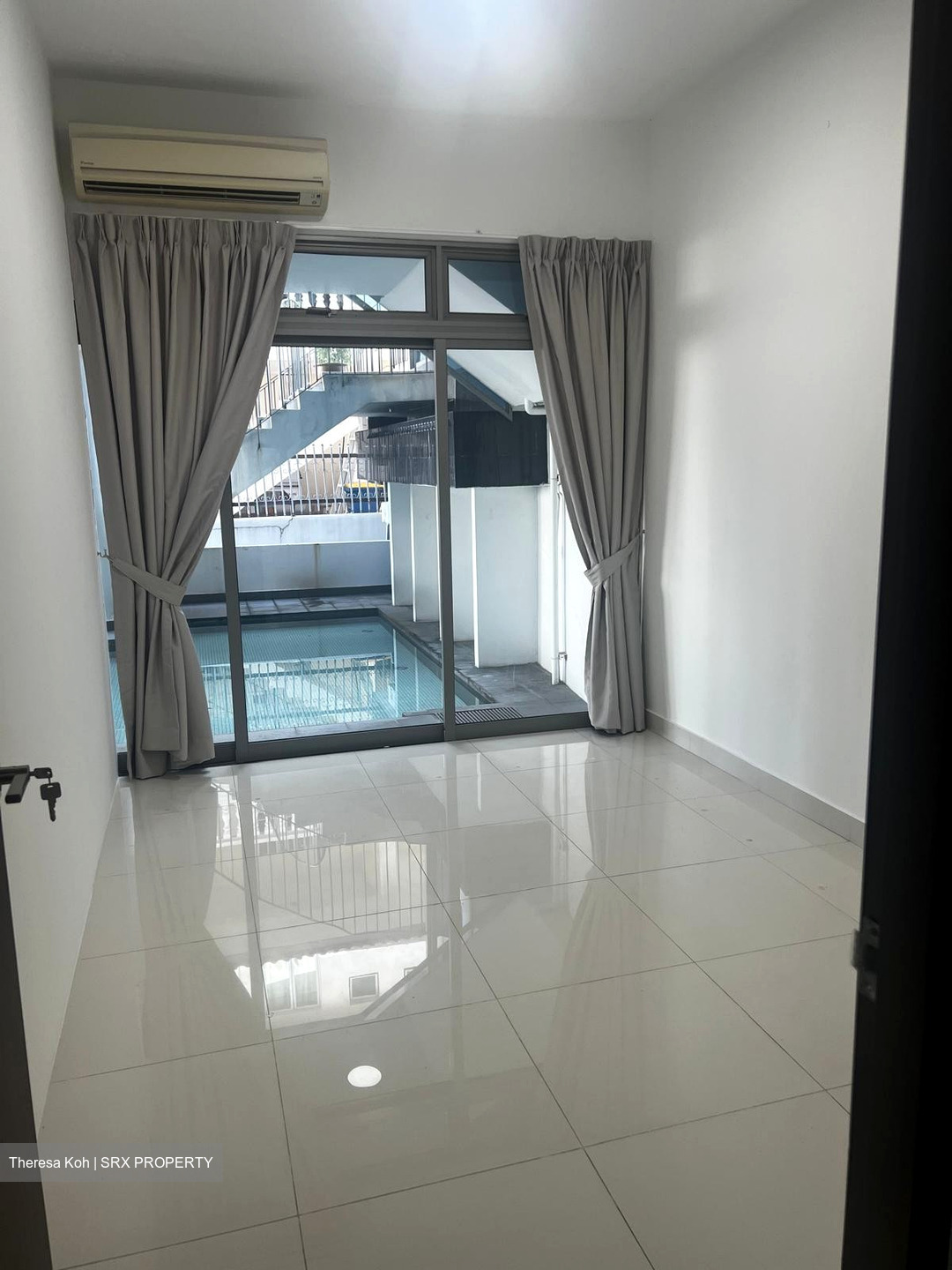 East Coast Hill (D16), Semi-Detached #563182911